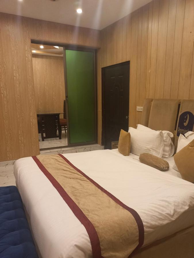 Premier Inn Johar Town Lahore Exterior photo
