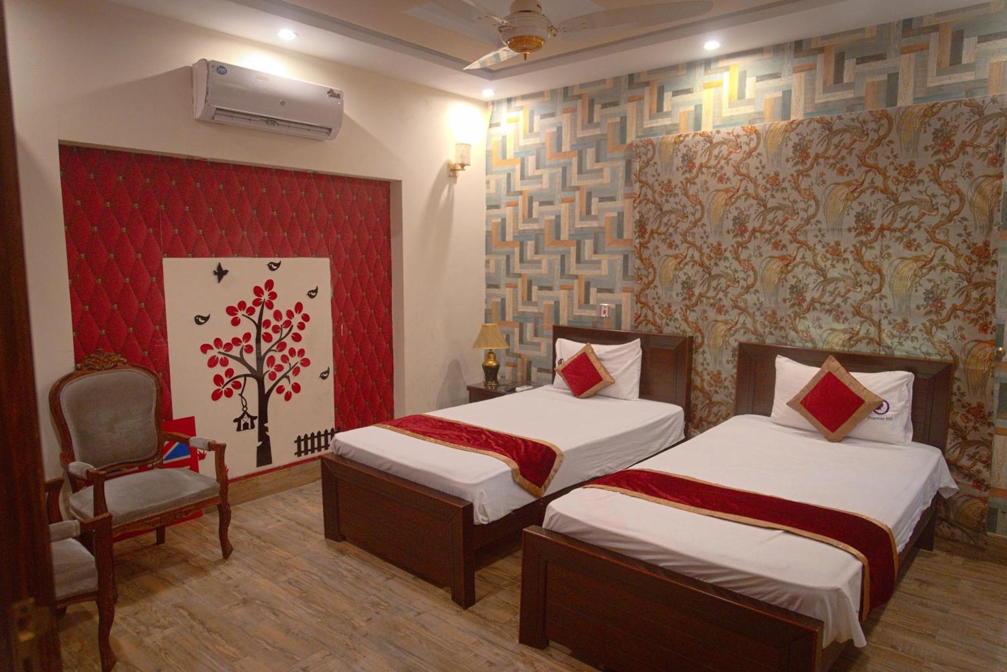 Premier Inn Johar Town Lahore Exterior photo