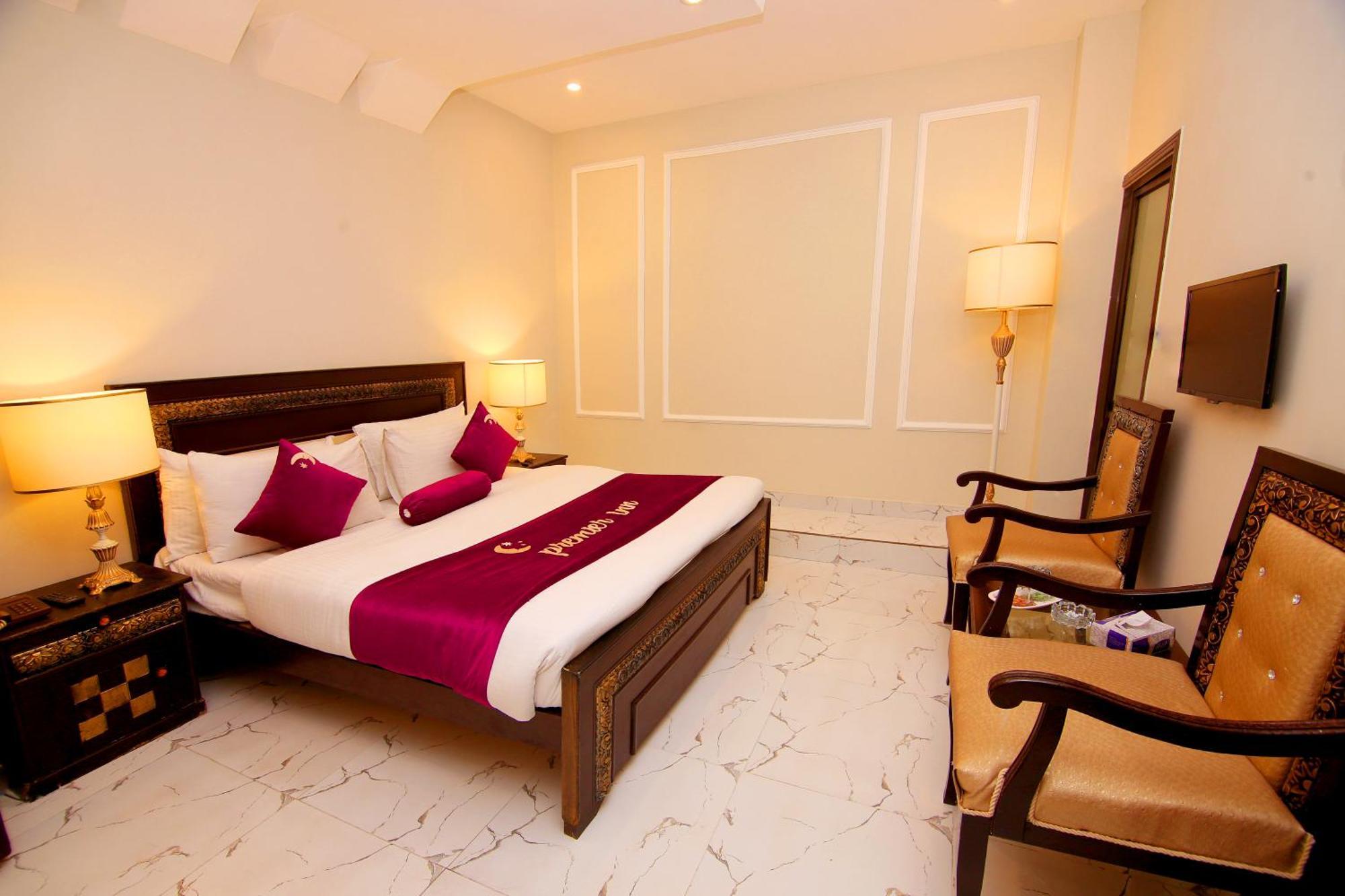 Premier Inn Johar Town Lahore Exterior photo