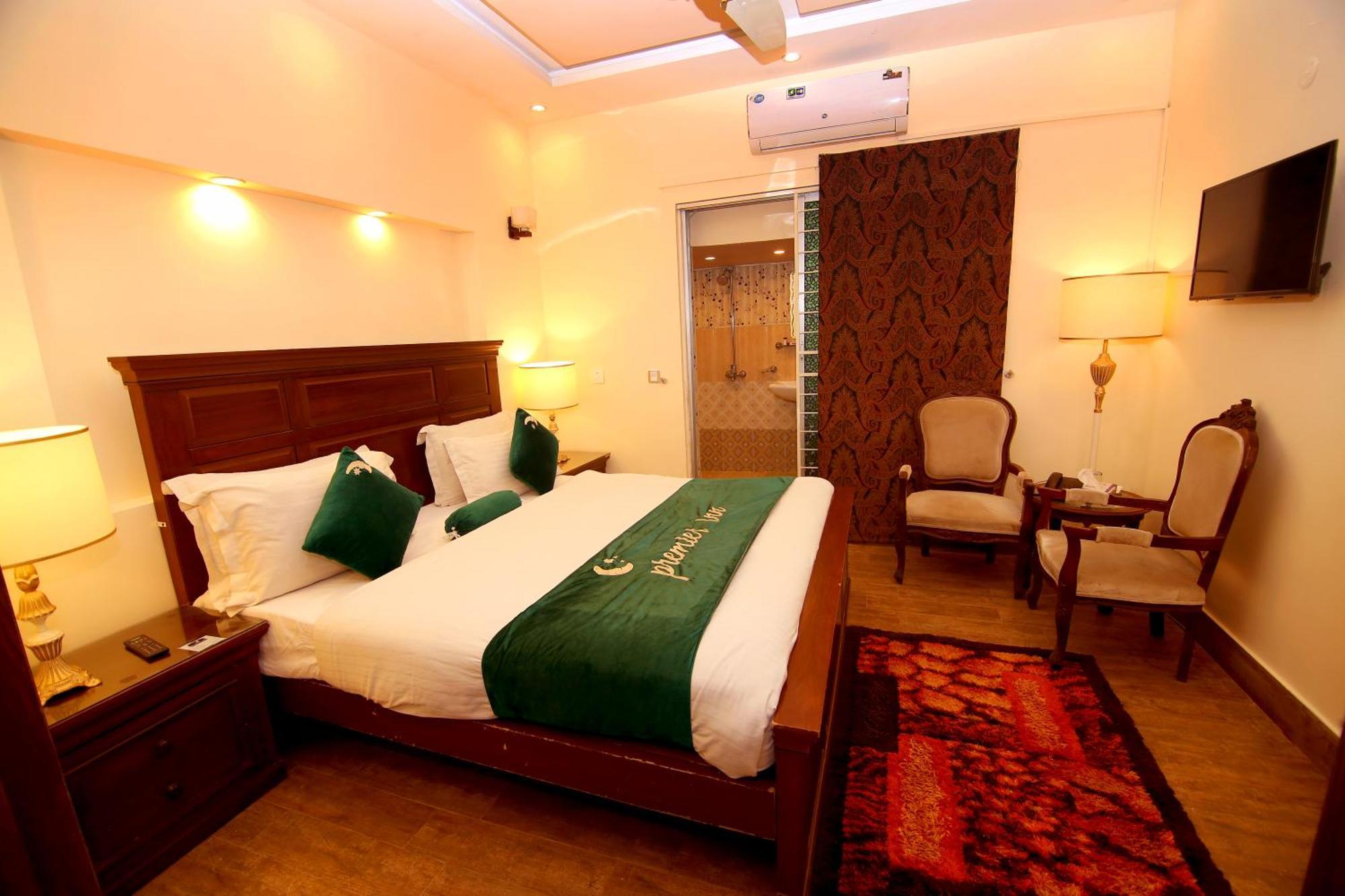 Premier Inn Johar Town Lahore Exterior photo