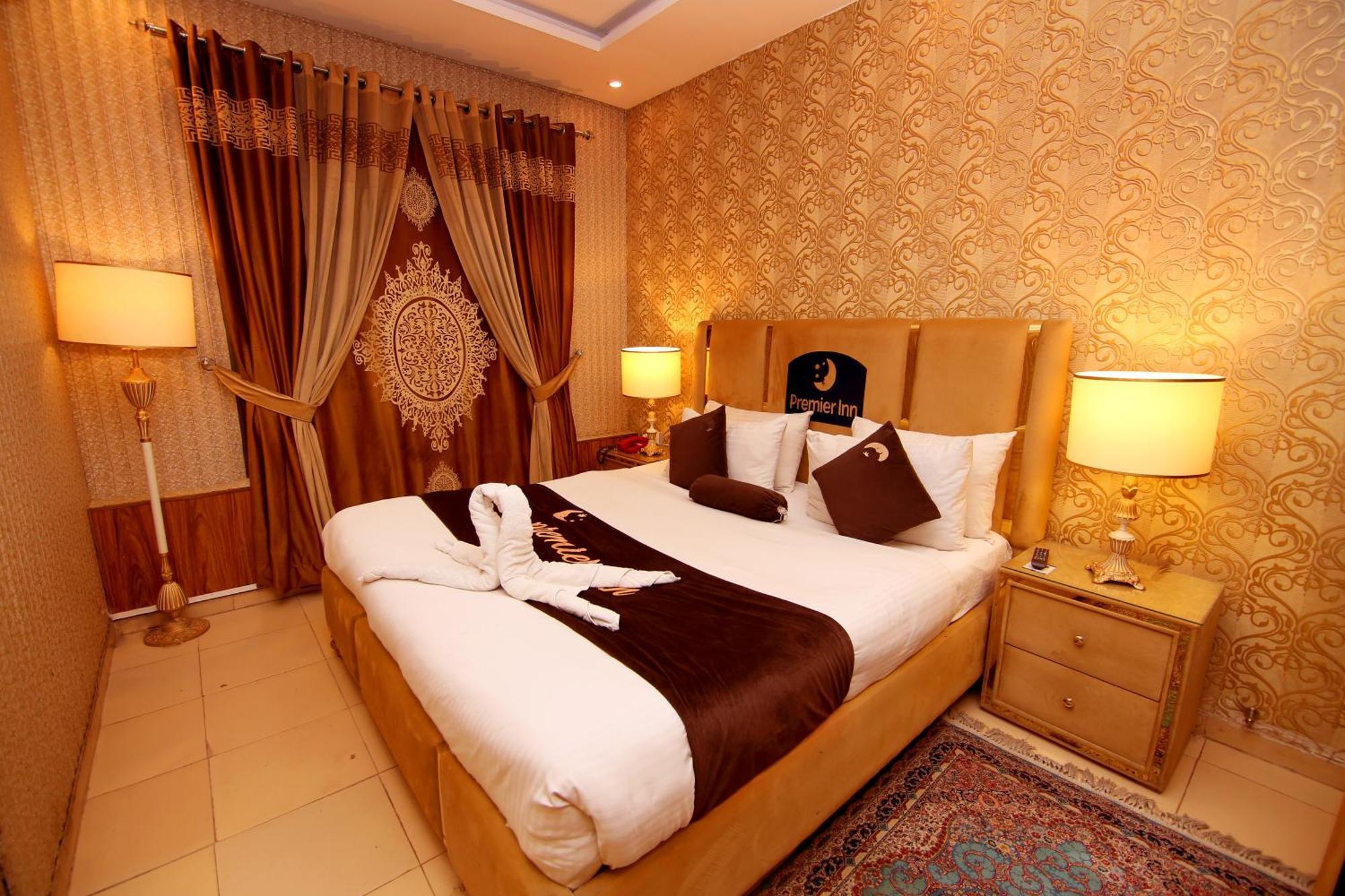 Premier Inn Johar Town Lahore Exterior photo